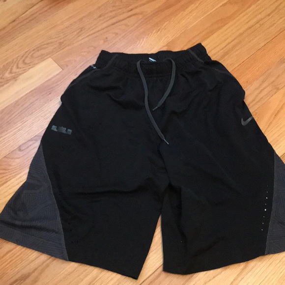 Nike Shorts Kids Large - Picture 1 of 1